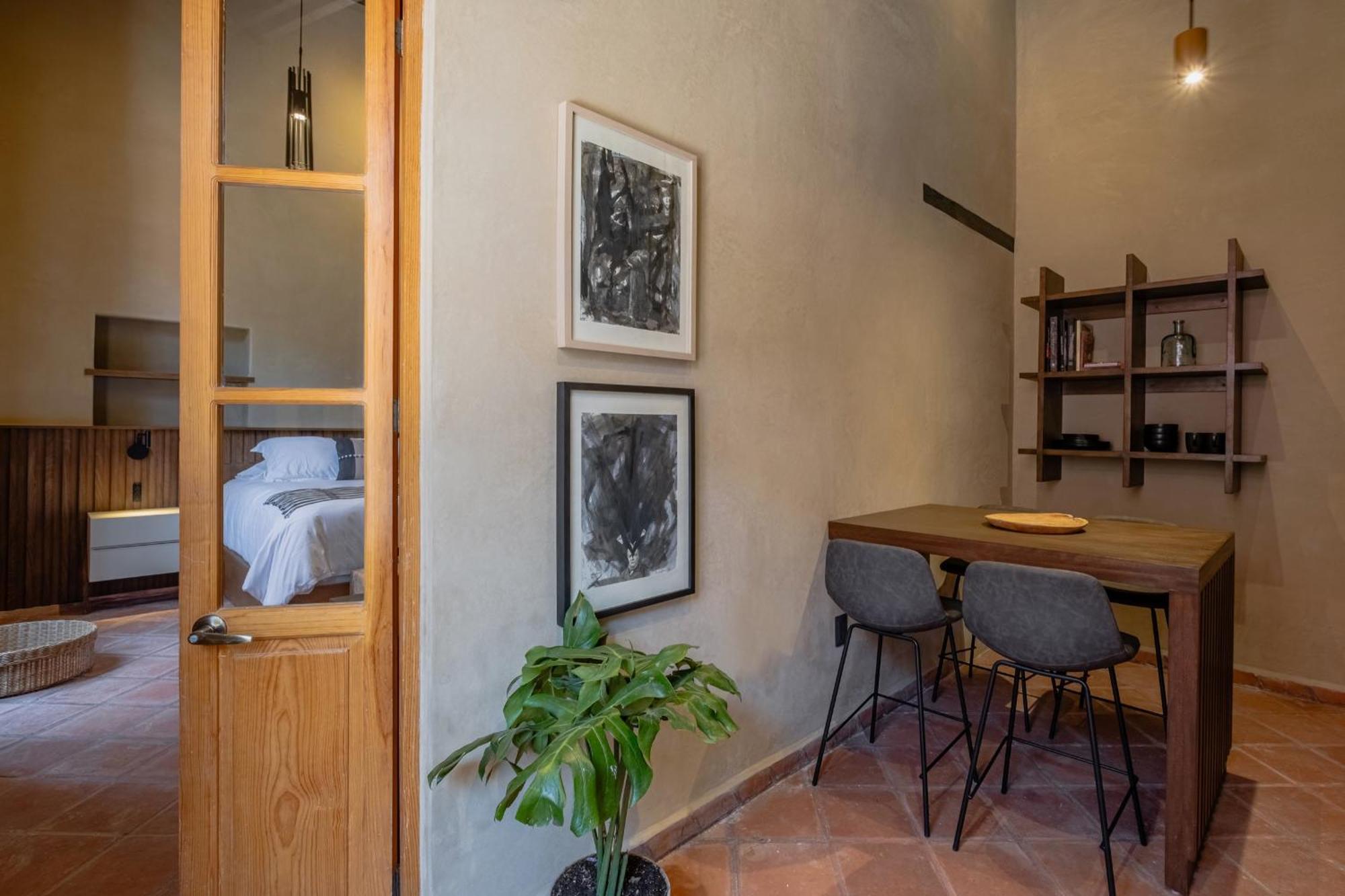 Veinticinco20H Aparthotel Querétaro Exteriör bild